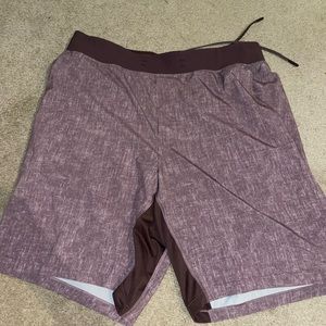 Lulu lemon linerless 9” large short